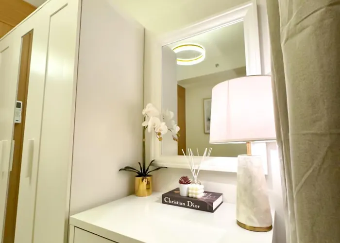 Luxegold At Red Residences L Wifi Netflix I Red Res 2733