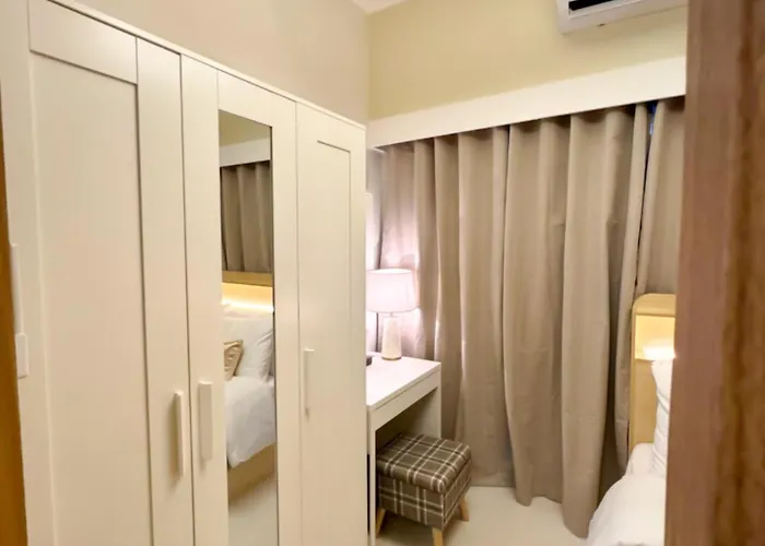 Luxegold At Red Residences L Wifi Netflix I Red Res 2733 *