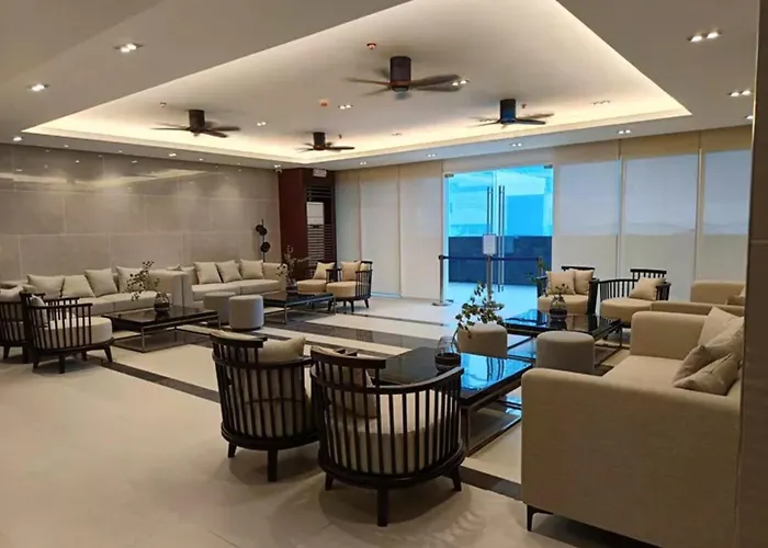 Luxegold At Red Residences L Wifi Netflix I Red Res 2733 Manila